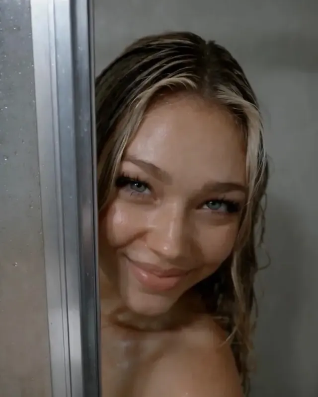 I Drove My Girlfriend's Stepsister To College – AI XXX Candy Shorts reel